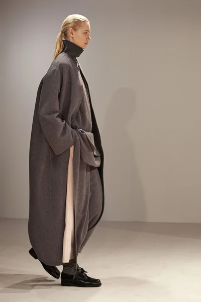 Look 14